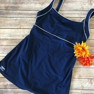 SPEEDO Piped Sheath Swim Dress🚩